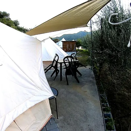 Campsite Gole Alcantara Motta Camastra